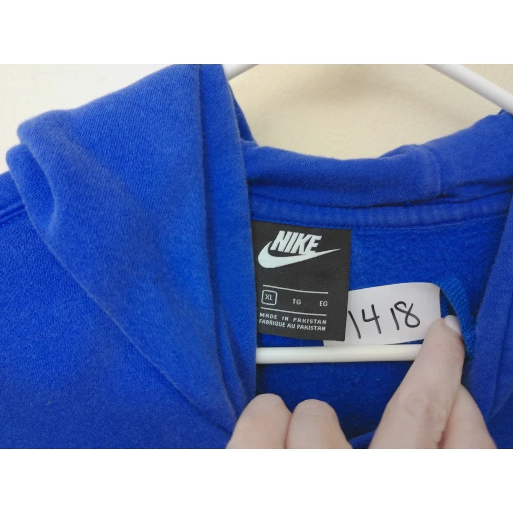 Nike Hoodie Men XL Royal Blue Vintage Inspo Embroidered Logo Pullover Sportswear